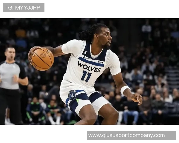 攻防兼备麦克丹尼尔斯全能表现助球队大胜贡献22分7板3断2帽正负值高达35 攻防兼备麦克丹尼尔斯全能表现助球队大胜贡献22分7板3断2帽正负值高达35